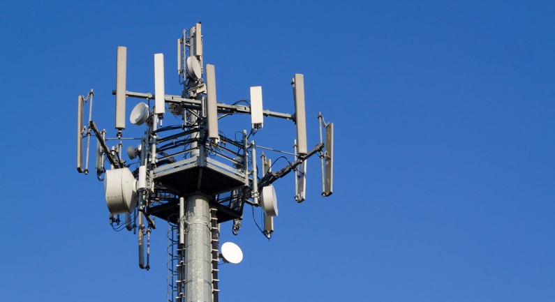 AT&T Planning 80-foot Tower in Downtown Rio Linda AT&T Planning 80-foot Tower in Downtown Rio Linda