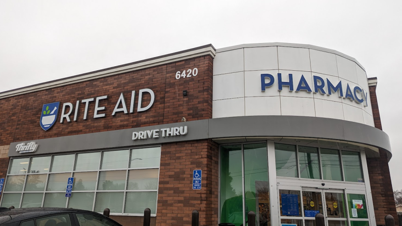 Rite-Aid Hires Liquidators and Discusses Aquisition Rite-Aid Hires Liquidators and Discusses Aquisition