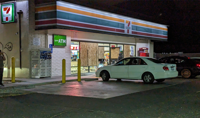 7-Eleven Closing Hundreds of Stores in North America 7-Eleven Closing Hundreds of Stores in North America