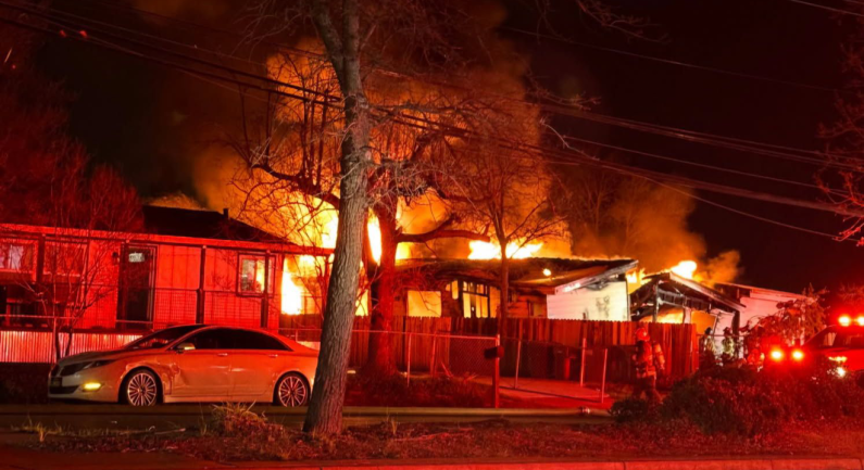 Metro Fire Knocks Down Elkhorn Blvd Structure Fire Metro Fire Knocks Down Elkhorn Blvd Structure Fire